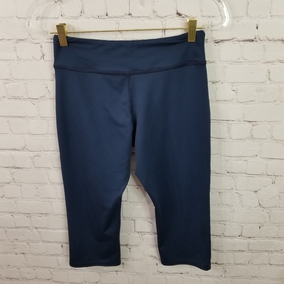 Athleta Dark Teal Capri leggings size small - Picture 4 of 5